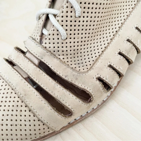 JEFFREY CAMPBELL Carradine Lace Up Perforated Leather Oxford Booties Sz 8 - Picture 5 of 9